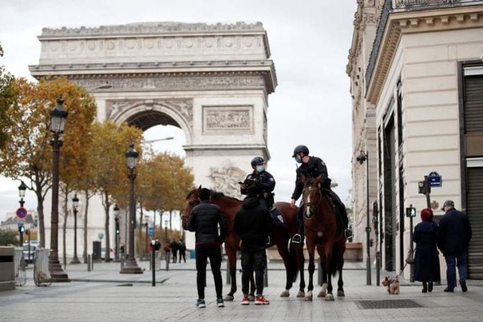 Parisss