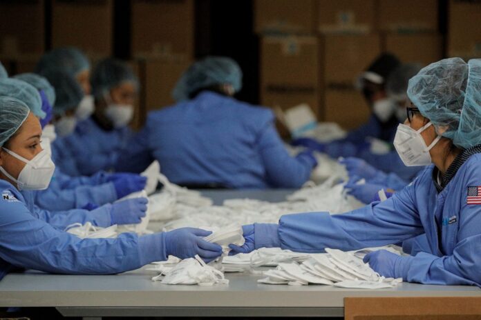 2022-01-15t002324z-568908988-rc23zr9iqn7f-rtrmadp-3-health-coronavirus-usa-n95