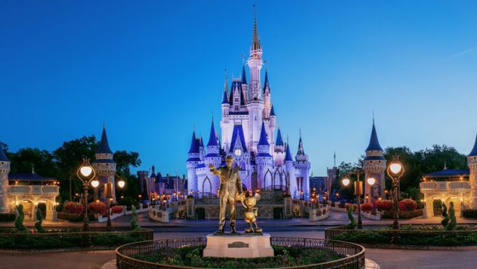 1180-x-600-092916_wdw-45th-45-photos-gallery-780x440